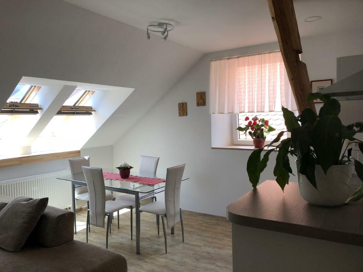 Apartma Linhartov Trg Radovljica Exteriör bild