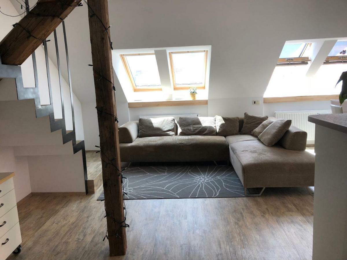 Apartma Linhartov Trg Radovljica Exteriör bild